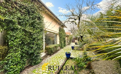 House in Le Lac-Bacalan, Bordeaux, France 1