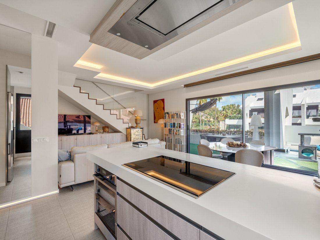 Penthouse in Elviria-Cabopino, Marbella, Spain 5 - 17741214