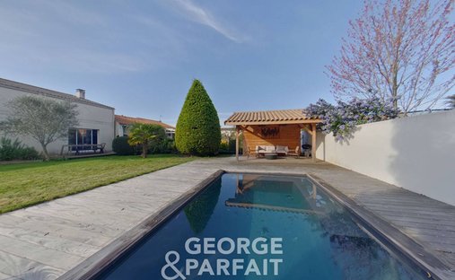 House in Bourg, Lagord, France 1