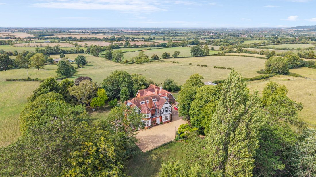 House in Soulbury, England 2 - 17741348