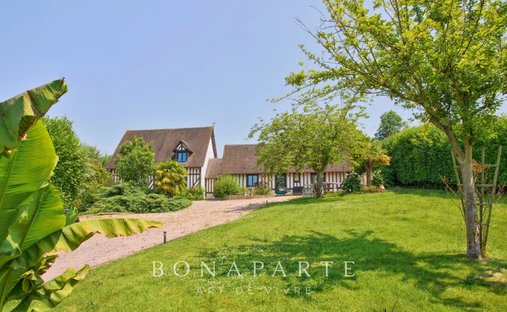 House in Saint-Gatien-des-Bois, Normandy, France 1