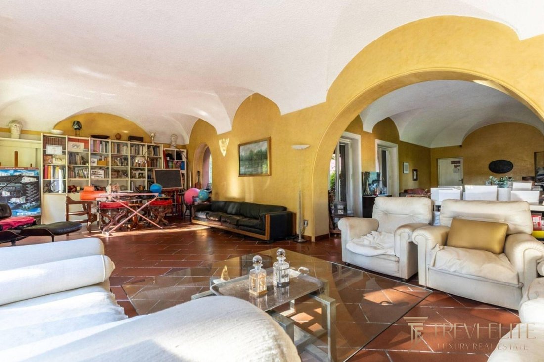 Villa in Ardeatino, Rome, Italy 5 - 17741476