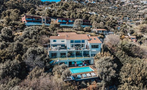 Villa in Èze, Provence-Alpes-Côte d'Azur, France 1