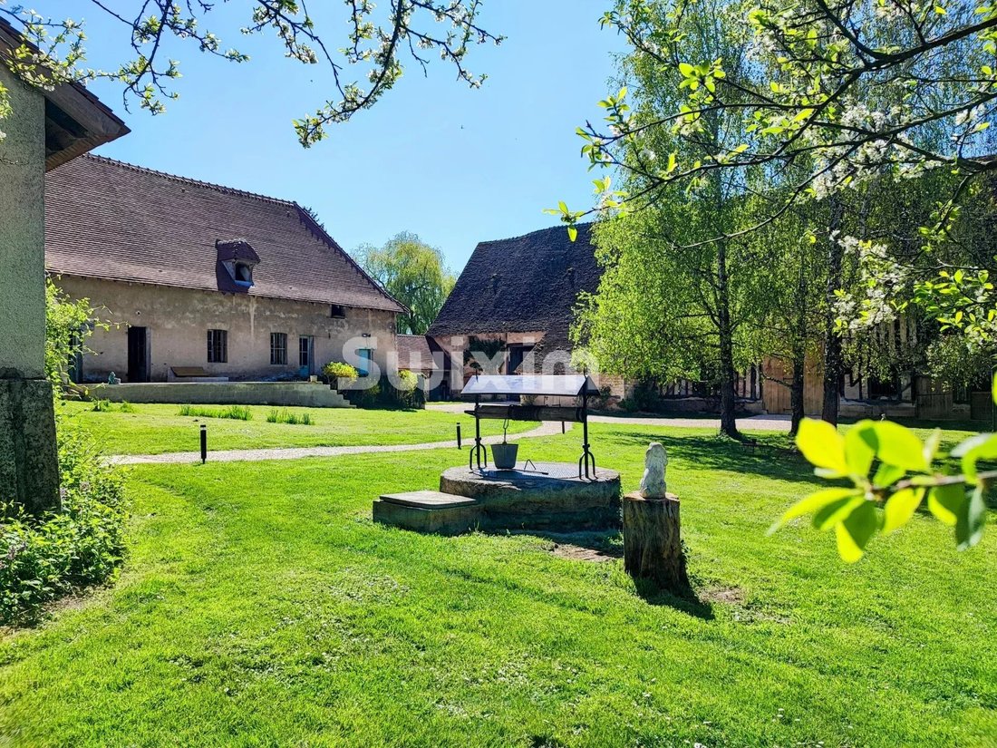 Estate in Seurre, Bourgogne – Franche-Comté, France 5 - 17741522