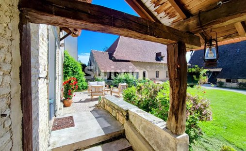 Estate in Seurre, Bourgogne – Franche-Comté, France 1