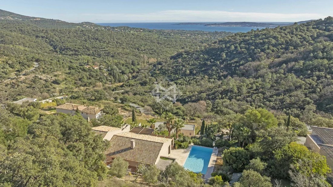 Villa in Grimaud, Provence-Alpes-Côte d'Azur, France 1 - 14505581