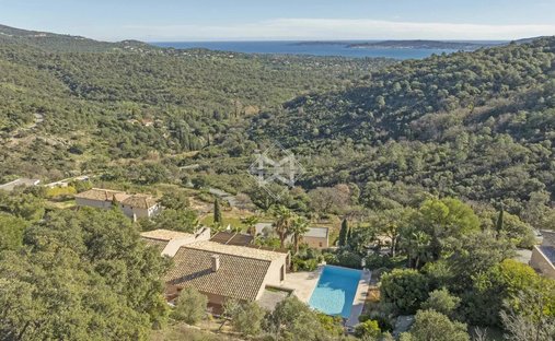 Villa in Grimaud, Provence-Alpes-Côte d'Azur, France 1