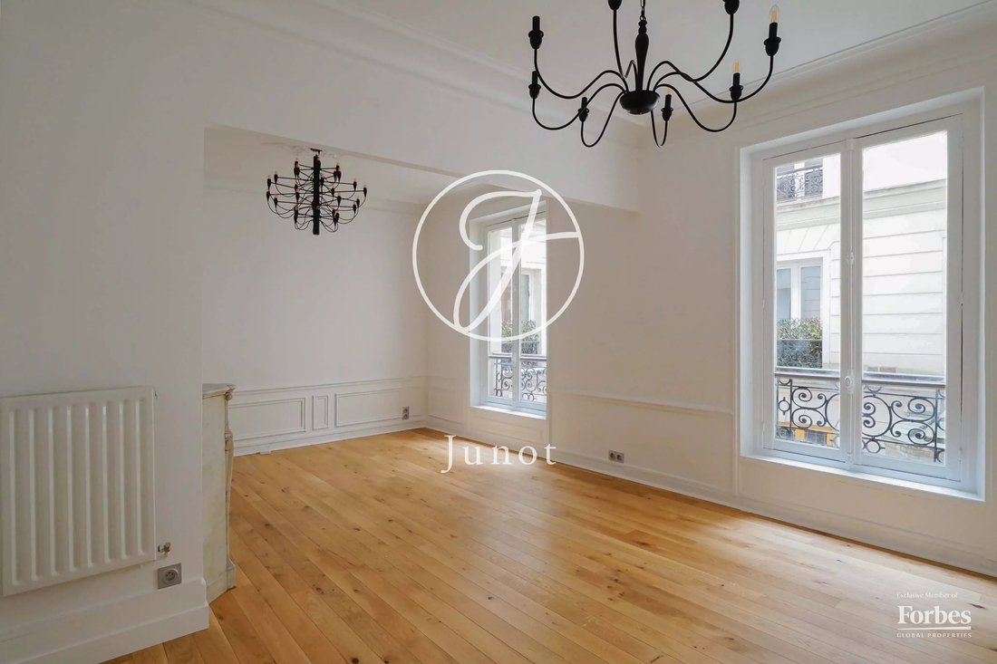 Appartement à Saint Thomas d'Aquin, Paris 7e Arrondissement, Paris 4 - 17741473