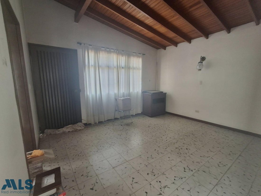 House in Medellín, Antioquia, Colombia 5 - 17741445