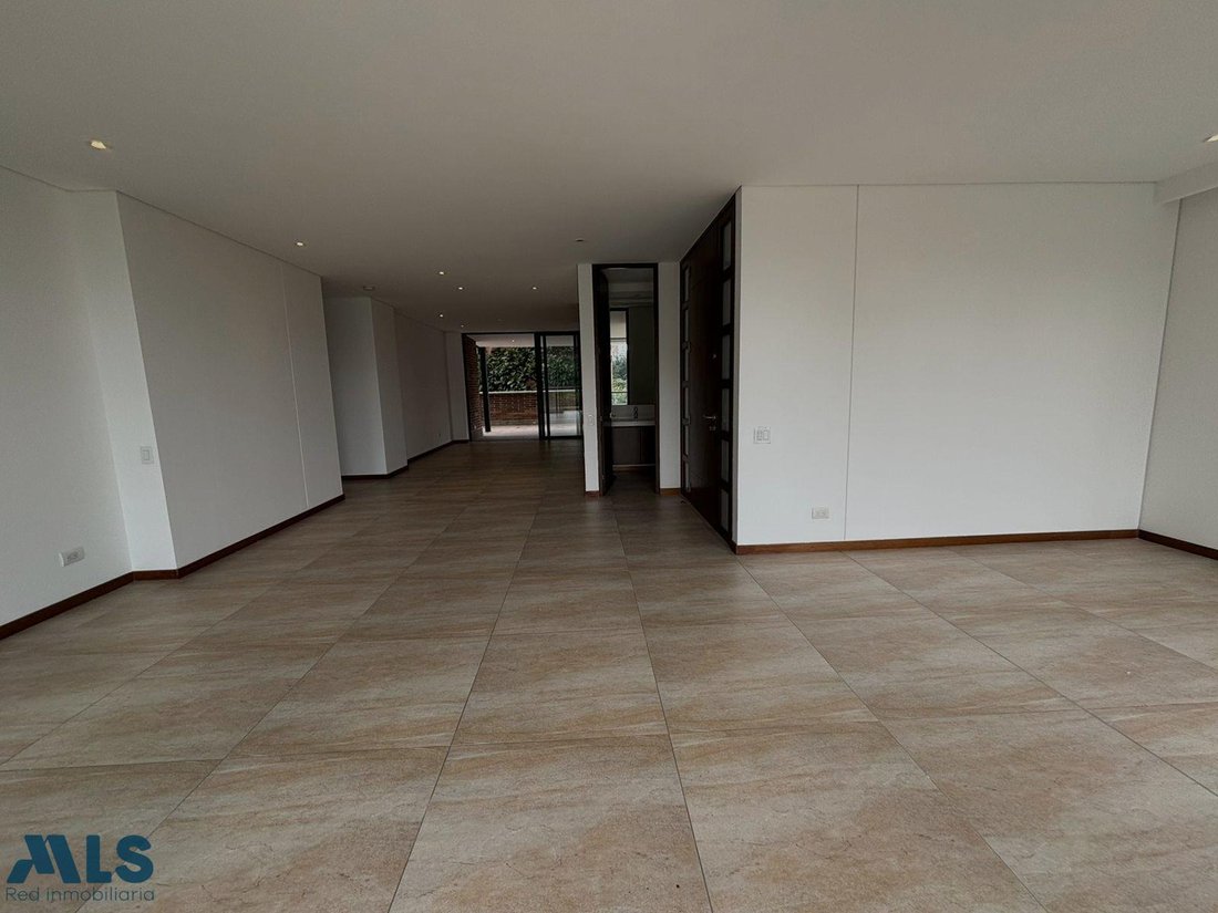 Apartment in Medellín, Antioquia, Colombia 4 - 17741455