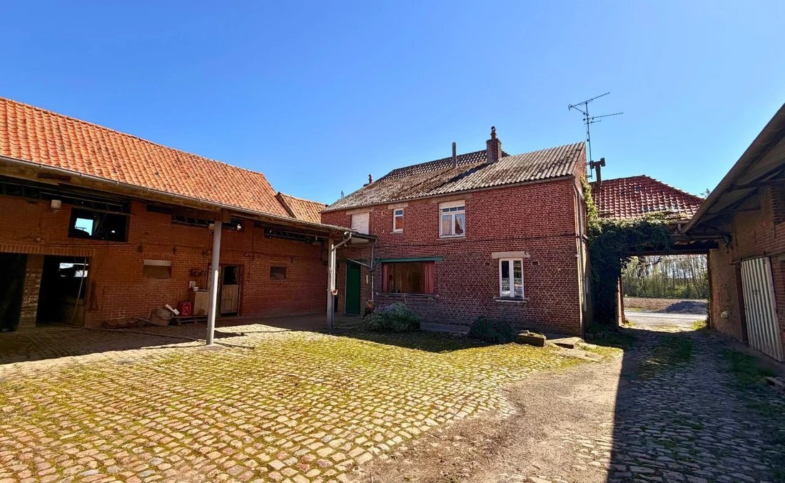 Farm Ranch in Coutiches, Hauts-de-France, France 3 - 17741495