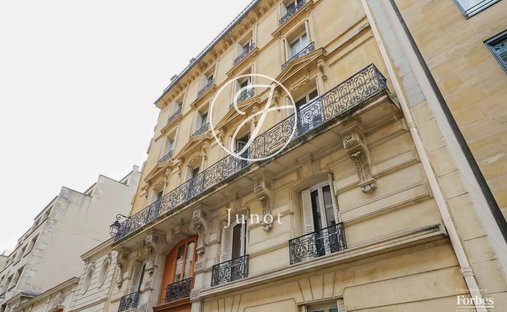 Apartment in Saint Thomas d'Aquin, Paris 7e Arrondissement, Paris 1