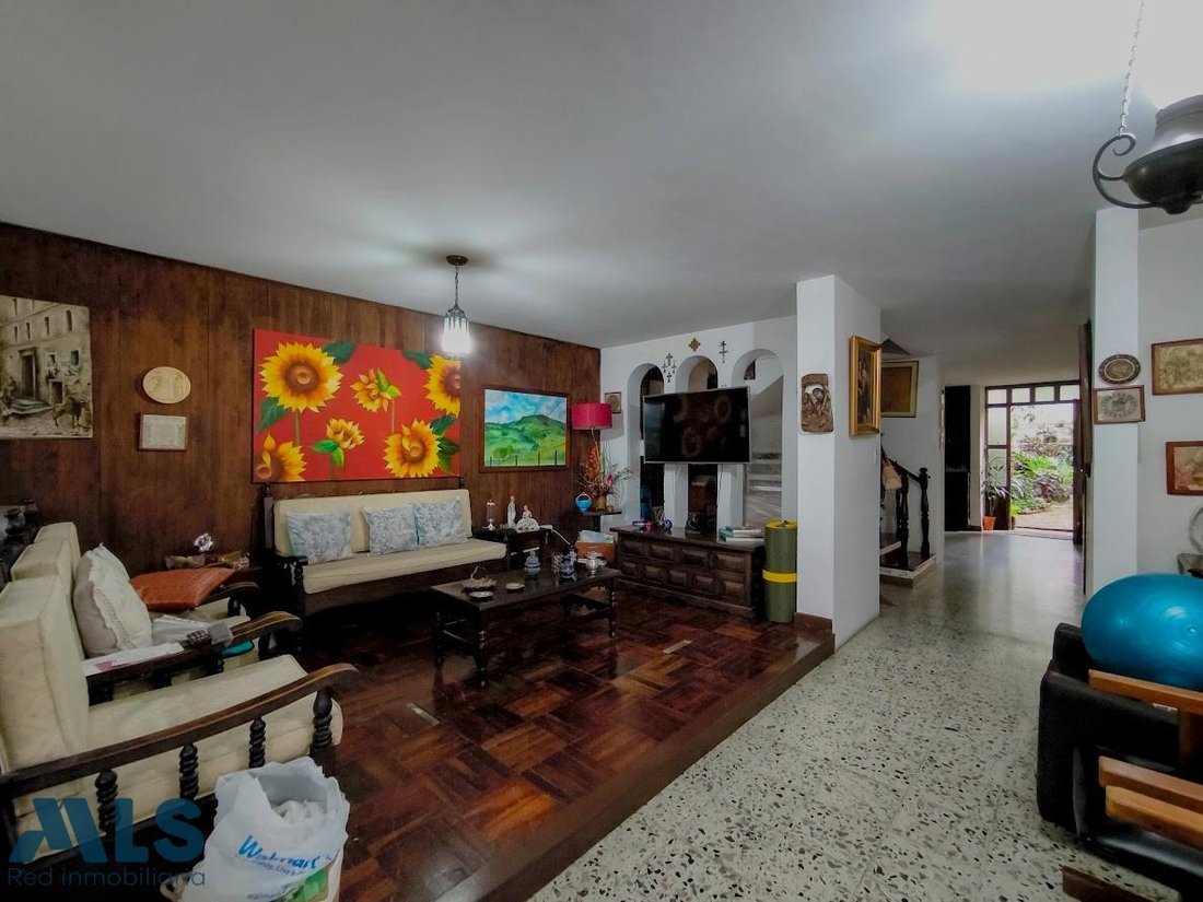 House in Medellín, Antioquia, Colombia 3 - 17741447
