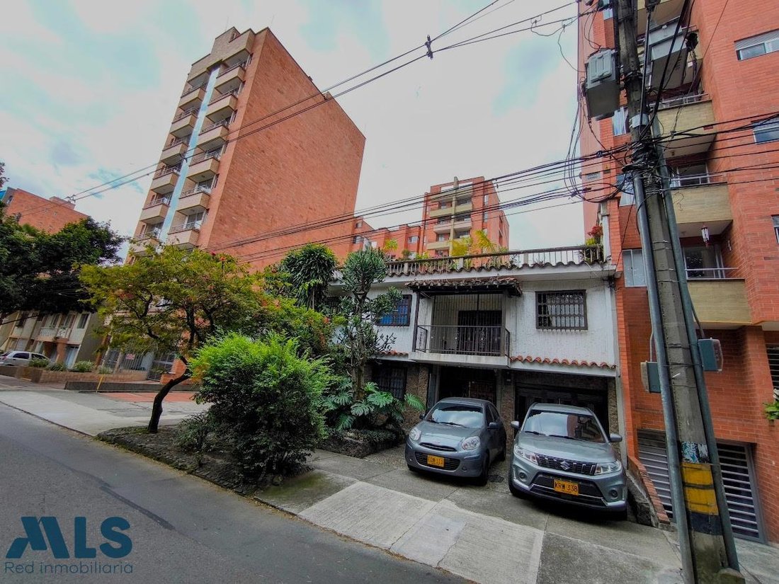 House in Medellín, Antioquia, Colombia 1 - 17741447