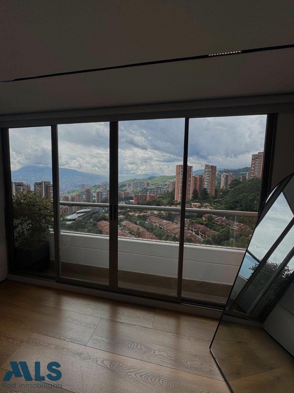 Apartment in Medellín, Antioquia, Colombia 2 - 17741442