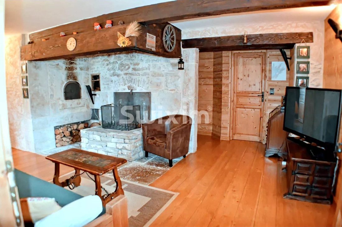 House in Les Rousses, Bourgogne – Franche-Comté, France 1 - 17741461