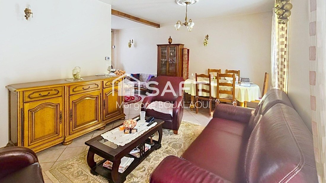 House in Gennevilliers, Ile-de-France, France 2 - 17742728