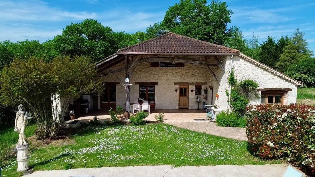 House in Hautefage-la-Tour, Nouvelle-Aquitaine, France 2 - 17742811