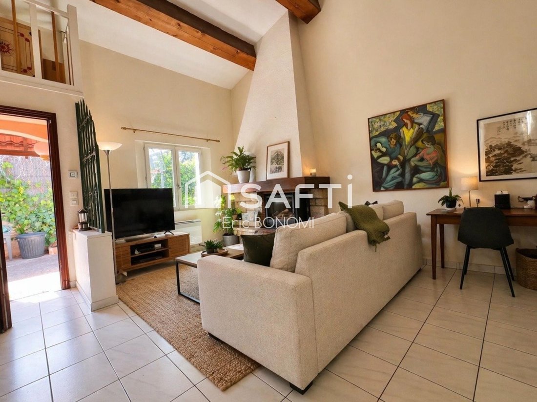Casa a Fréjus, Provenza-Alpi-Costa Azzurra, Francia 2 - 17511415