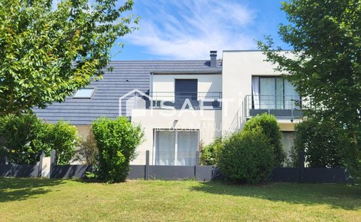 House in Vers-sur-Selle, Hauts-de-France, France 1