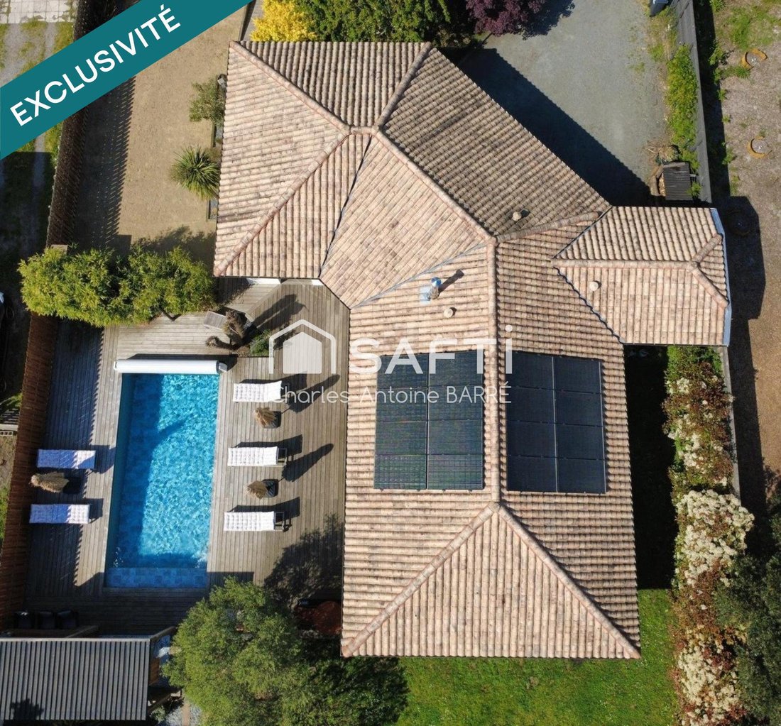 House in Ares, Nouvelle-Aquitaine, France 2 - 17398463