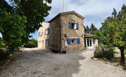Maison à Barjac, Occitanie, France 1