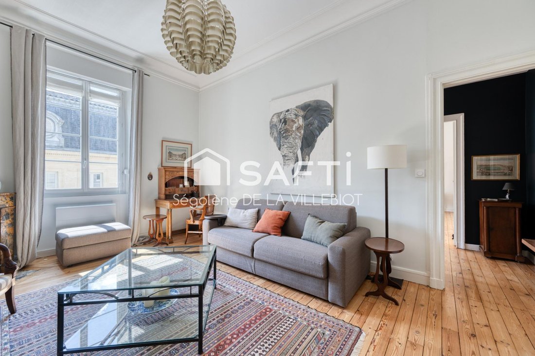 Apartment in Hôtel de Ville-Quinconce-Saint Seurin-Fondaudège, Bordeaux, France 3 - 17742815