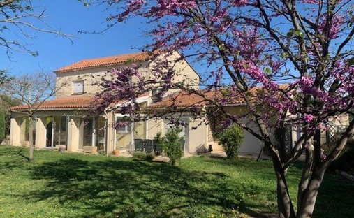 House in La Plaine, Beaucaire, France 1