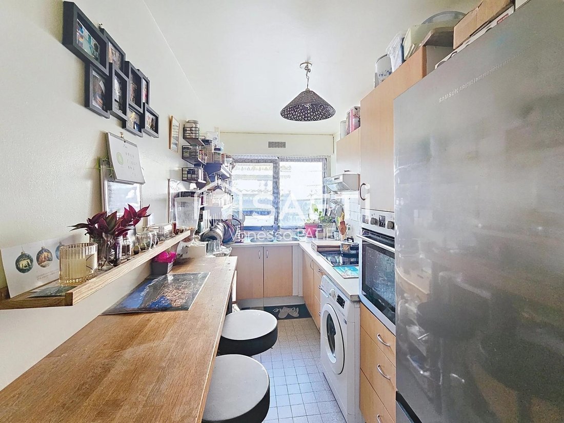 Apartment in Espaces Jeunes, Issy-les-Moulineaux, France 4 - 17742621