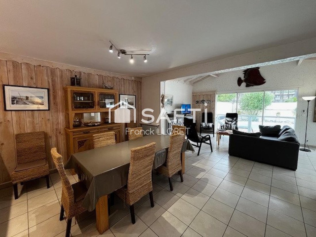 House in Hourtin, Nouvelle-Aquitaine, France 2 - 17742840