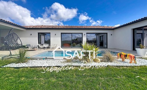 House in Verfeil, Occitania, France 1