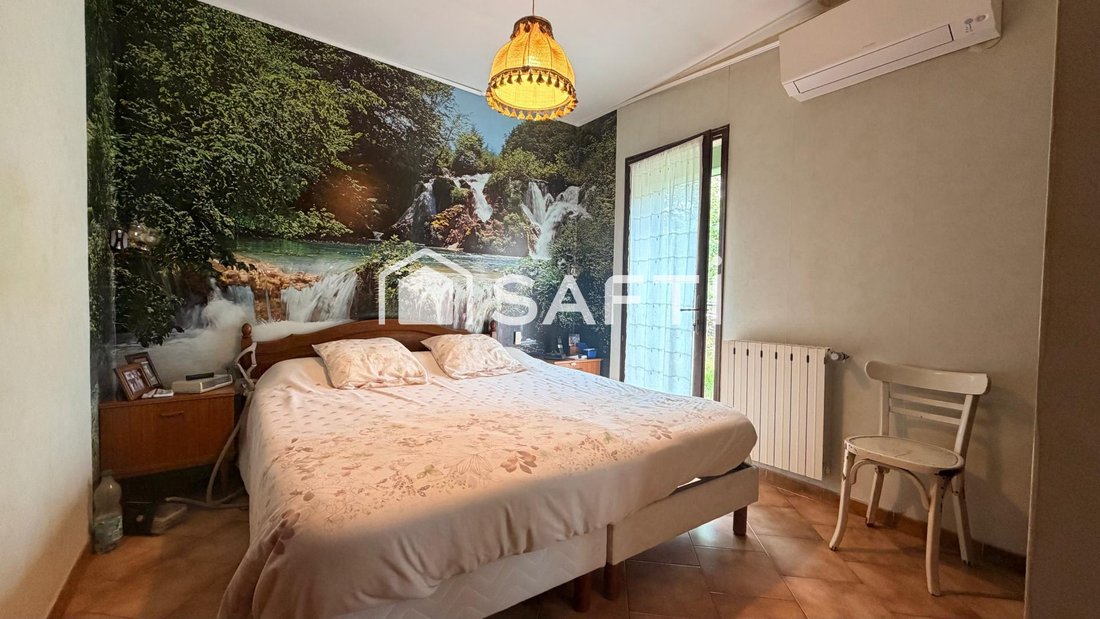 House in Saint-Zacharie, Provence-Alpes-Côte d'Azur, France 4 - 17742955