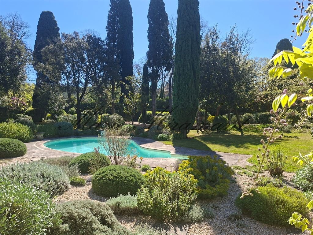 Estate in Barbentane, Provence-Alpes-Côte d'Azur, France 2 - 17741547