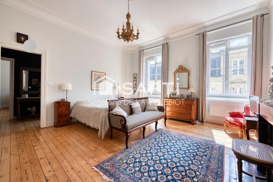 Apartment in Hôtel de Ville-Quinconce-Saint Seurin-Fondaudège, Bordeaux, France 4 - 17742815