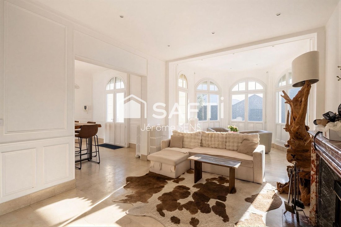 House in Poissy, Ile-de-France, France 5 - 16964909