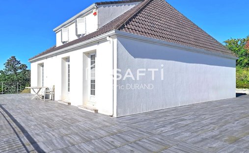 House in Frontonas, Auvergne-Rhône-Alpes, France 1