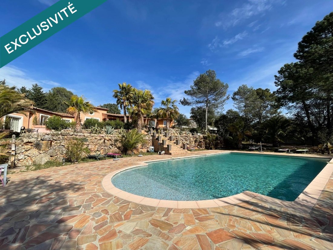 House in Ecarts, Roquebrune-sur-Argens, France 1 - 17742820