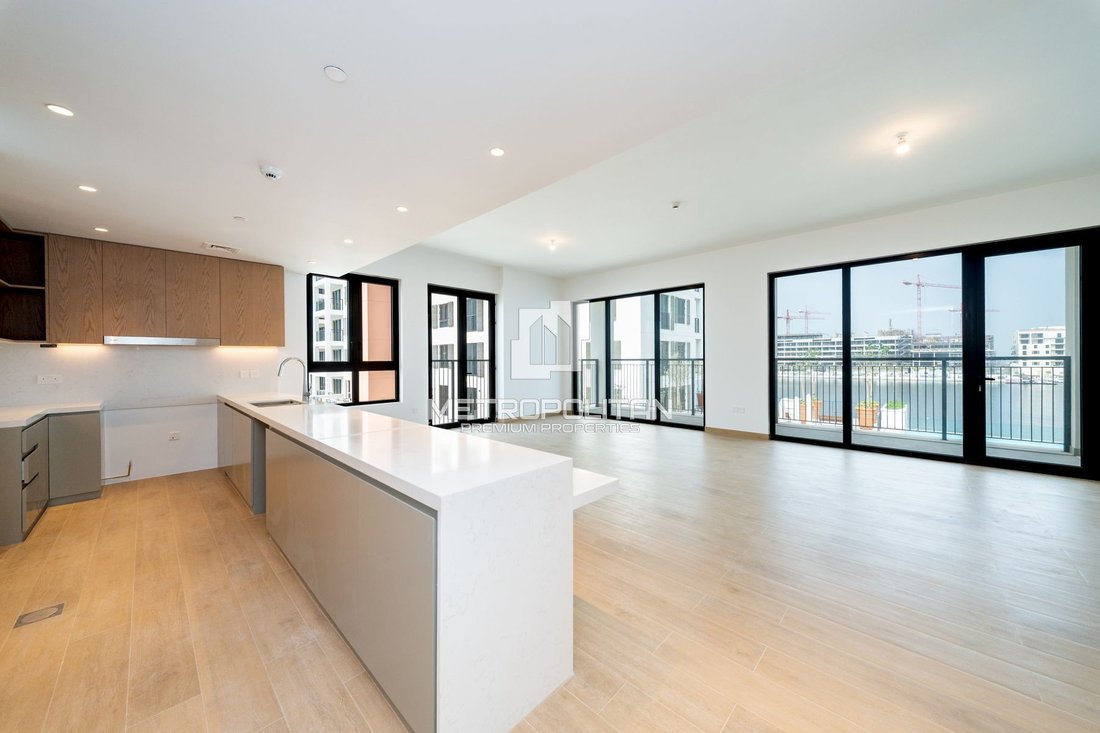 Apartment in Umm Al Sheif, Dubai, United Arab Emirates 2 - 17741807