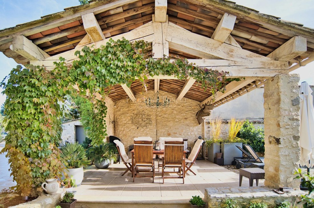 Villa in Uzès, Occitania, France 4 - 17741905