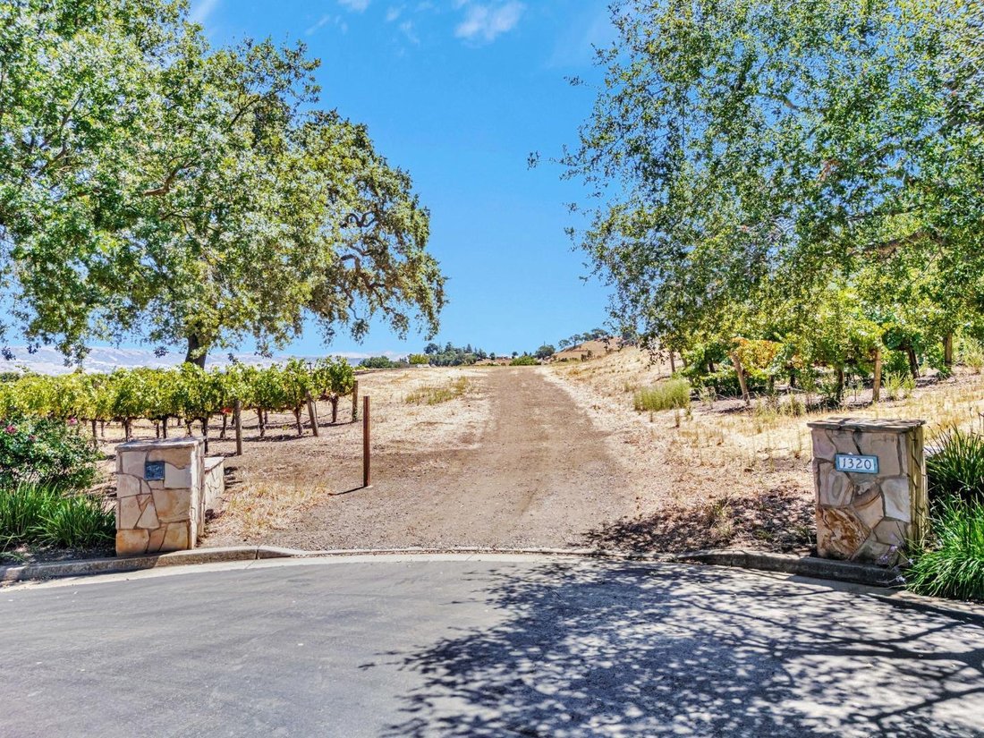 Land in San Martin, California, United States 1 - 17741942