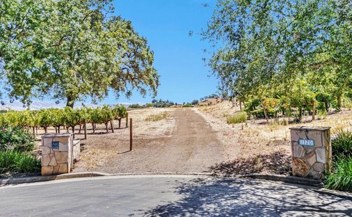 Land in San Martin, California, United States 1