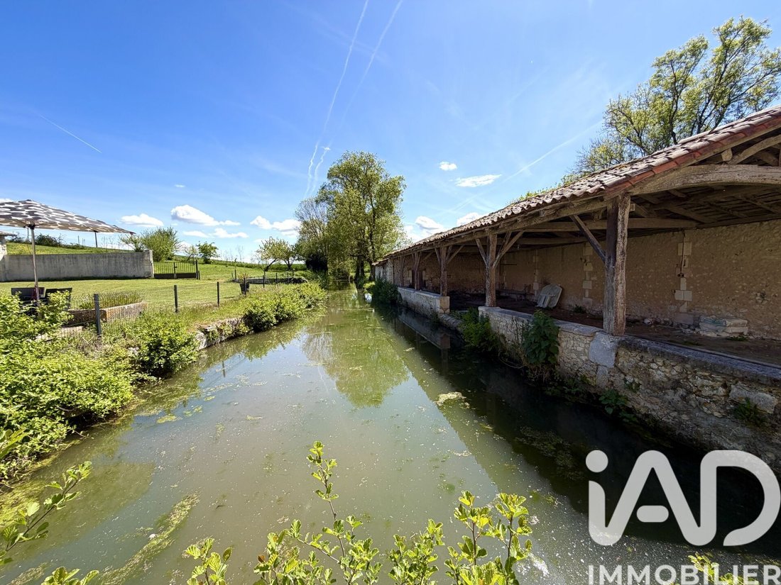 House in Challignac, Nouvelle-Aquitaine, France 3 - 17746012