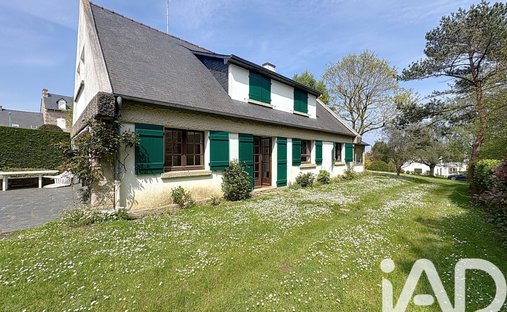 House in Saint-Cast-le-Guildo, Brittany, France 1