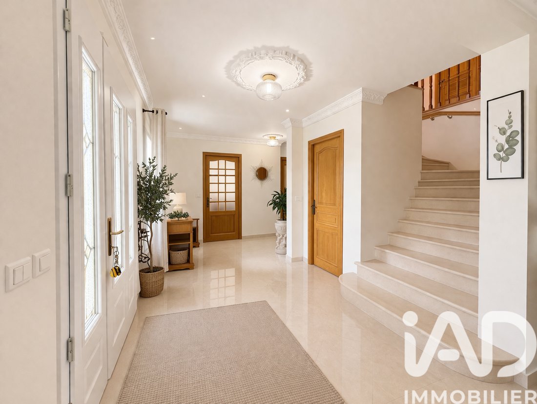House in Forges-les-Bains, Ile-de-France, France 5 - 17660893