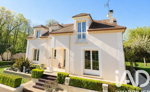 House in Forges-les-Bains, Ile-de-France, France 1