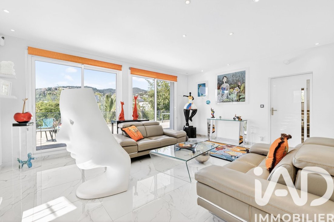 House in Le Grand Duc-Minelle, Mandelieu-la-Napoule, France 2 - 17745011