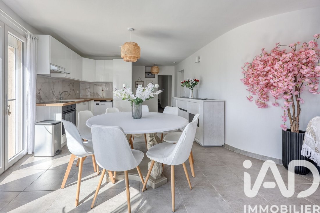 House in Bandol, Provence-Alpes-Côte d'Azur, France 1 - 17746367
