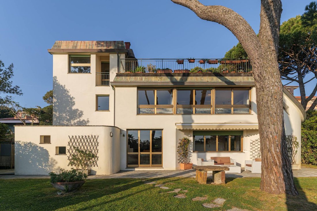 House in Fiumetto, Pietrasanta, Italy 1 - 17742025