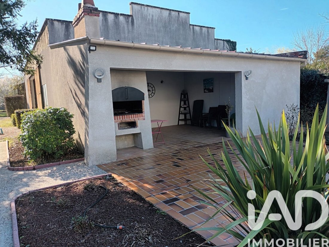 House in Noyers-sur-Cher, Centre-Val de Loire, France 2 - 17746102