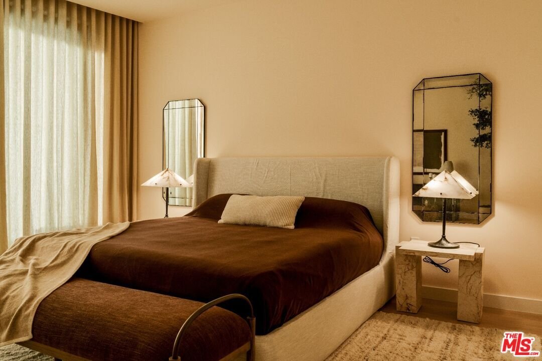 Condo in Los Angeles, California, United States 5 - 17742003